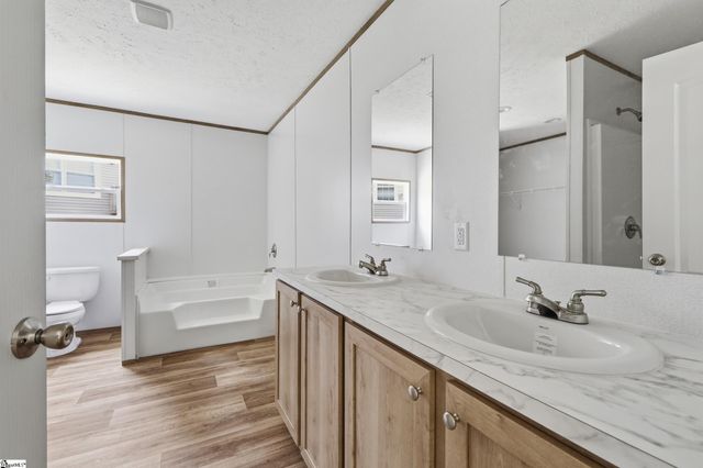 210 Frontier Drive, Easley, SC 29640