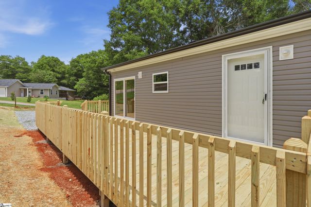 210 Frontier Drive, Easley, SC 29640