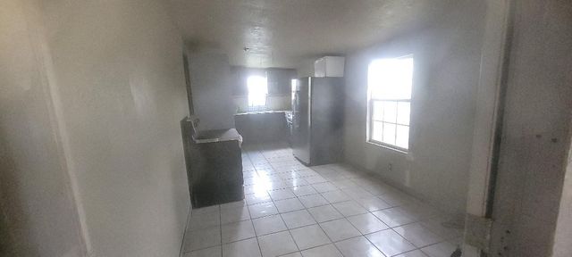 316 N 11th St, Fulton, TX 78358
