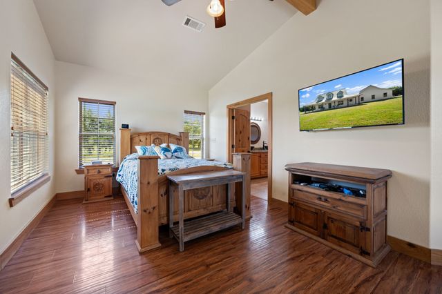 247 County Road 4519, Wolfe City, TX 75496