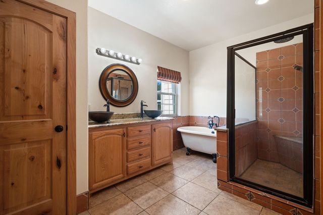 247 County Road 4519, Wolfe City, TX 75496