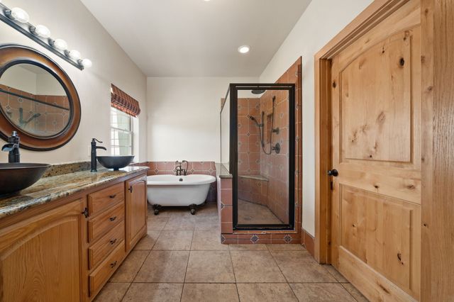 247 County Road 4519, Wolfe City, TX 75496