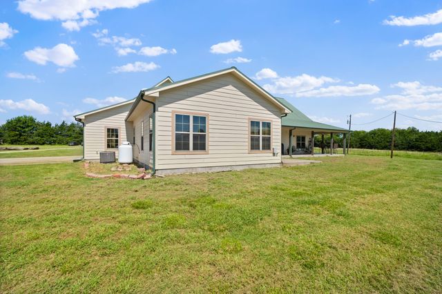 247 County Road 4519, Wolfe City, TX 75496