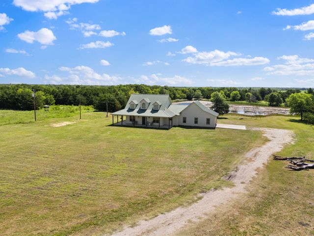 247 County Road 4519, Wolfe City, TX 75496