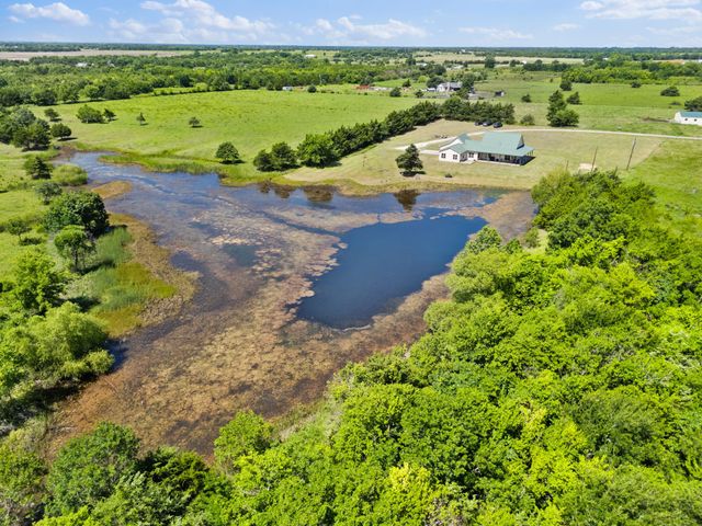 247 County Road 4519, Wolfe City, TX 75496