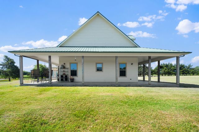247 County Road 4519, Wolfe City, TX 75496