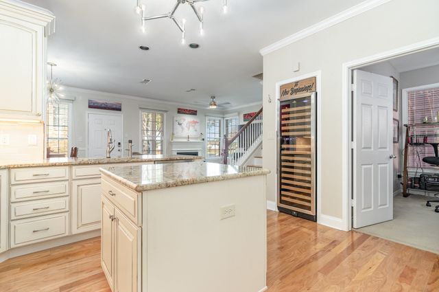 2800 Keller Springs Road 8C, Carrollton, TX 75006