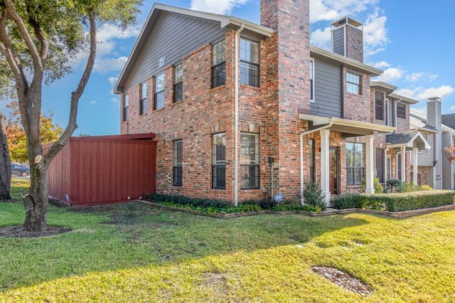2800 Keller Springs Road 8C, Carrollton, TX 75006
