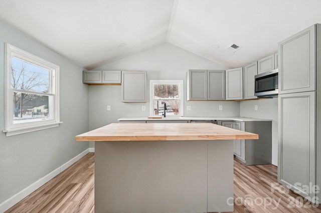 323 Honeycutt Drive SE, Concord, NC 28025