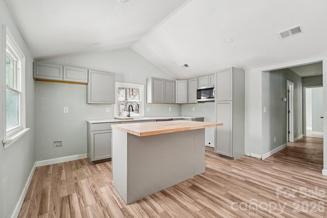 323 Honeycutt Drive SE, Concord, NC 28025