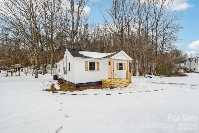 323 Honeycutt Drive SE, Concord, NC 28025