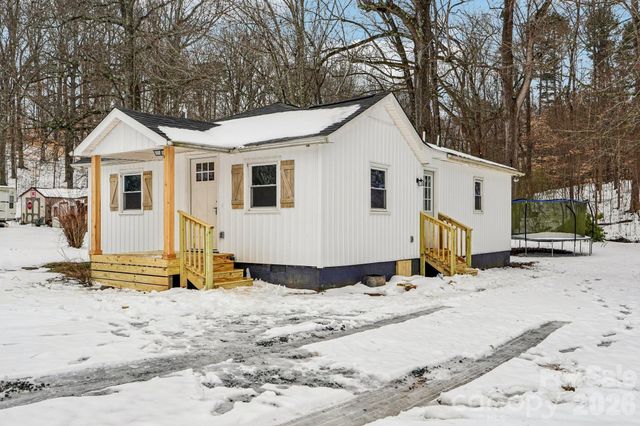 323 Honeycutt Drive SE, Concord, NC 28025