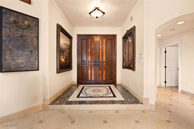 2204 Glenbrook Way, Las Vegas, NV 89117