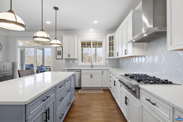 6065 WESTHALL DR, Crozet, VA 22932