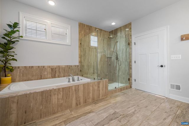 6065 WESTHALL DR, Crozet, VA 22932