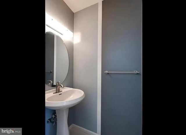 112 REGENTS CT, Malvern, PA 19355