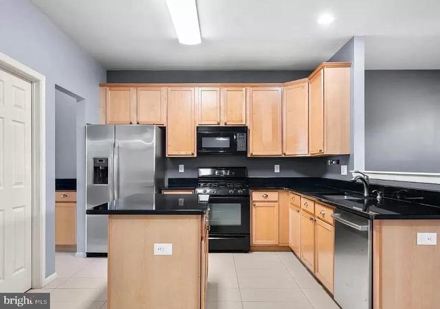 112 REGENTS CT, Malvern, PA 19355