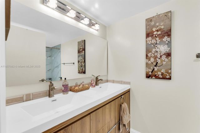 1201 S Ocean Dr 1206S, Hollywood, FL 33019