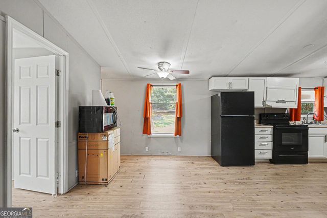 915 Steele Drive, Hampton, GA 30228