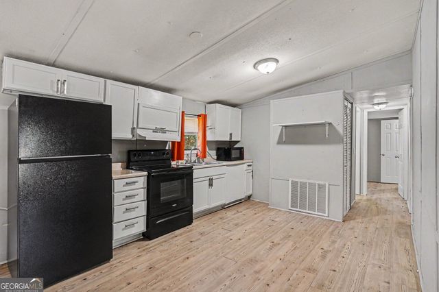 915 Steele Drive, Hampton, GA 30228