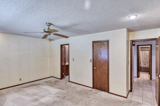 1609 E Post Oak Road, Norman, OK 73072