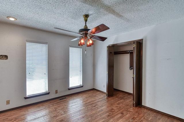 1609 E Post Oak Road, Norman, OK 73072