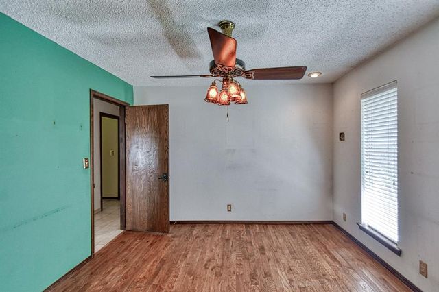 1609 E Post Oak Road, Norman, OK 73072