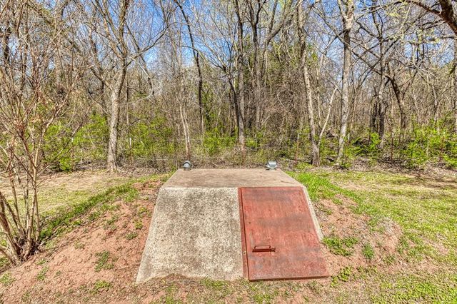 1609 E Post Oak Road, Norman, OK 73072