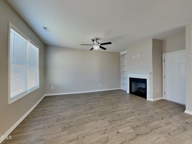 376 Olde Place, Zebulon, NC 27597