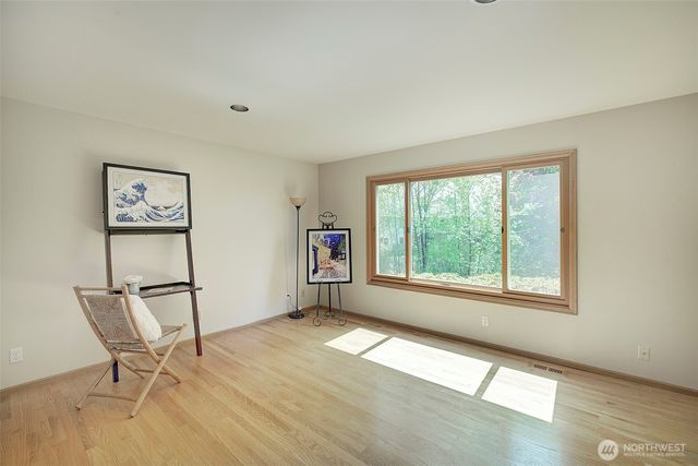 2439 196th Avenue SE, Sammamish, WA 98075