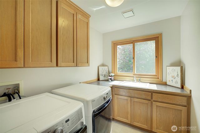 2439 196th Avenue SE, Sammamish, WA 98075