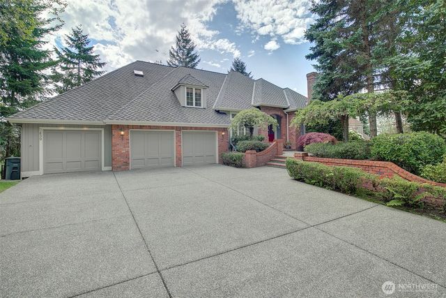 2439 196th Avenue SE, Sammamish, WA 98075