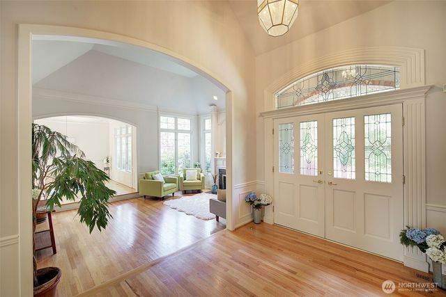2439 196th Avenue SE, Sammamish, WA 98075