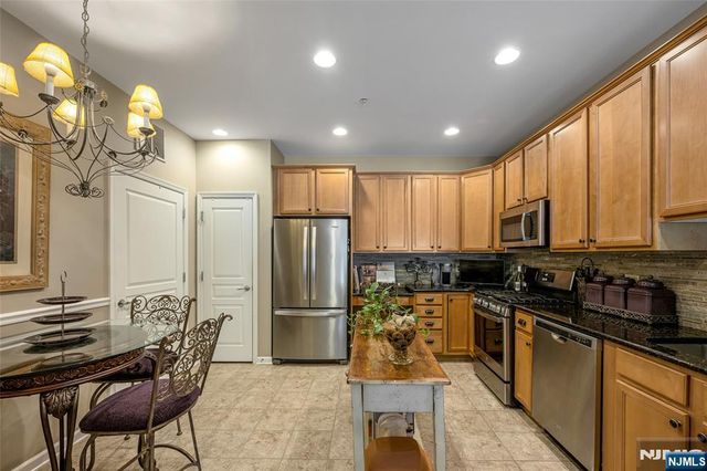 3213 Warrens Way, Wanaque, NJ 07465