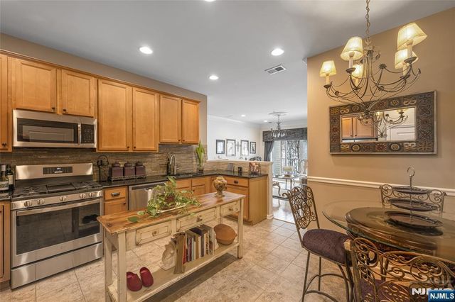 3213 Warrens Way, Wanaque, NJ 07465