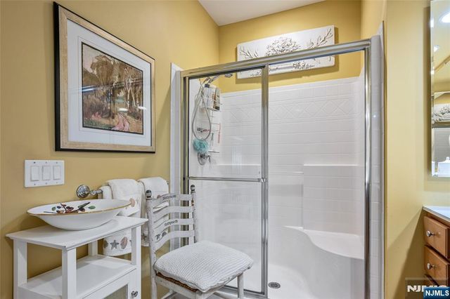 3213 Warrens Way, Wanaque, NJ 07465