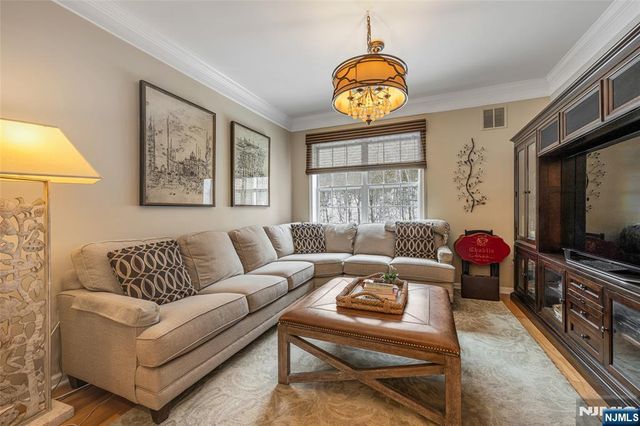 3213 Warrens Way, Wanaque, NJ 07465