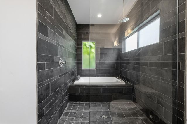 112 Byrne Street C, Houston, TX 77009