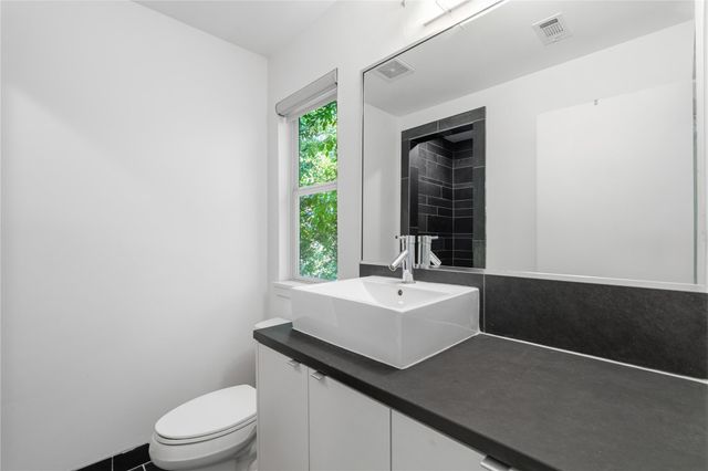 112 Byrne Street C, Houston, TX 77009