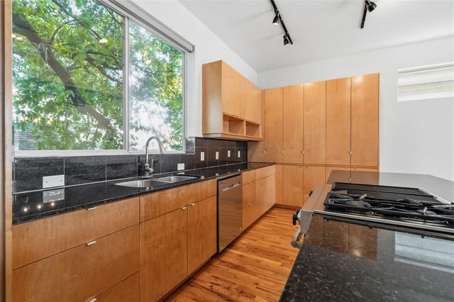 112 Byrne Street C, Houston, TX 77009