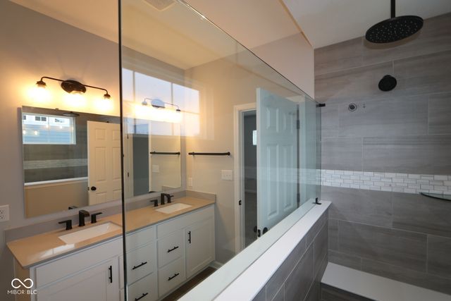 6363 Sailmaker Drive, Mccordsville, IN 46055