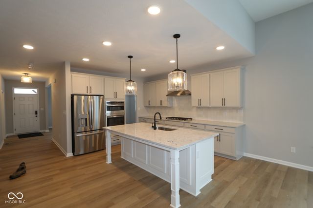 6363 Sailmaker Drive, Mccordsville, IN 46055