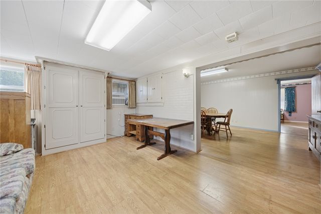 1006 Top Hill, Brenham, TX 77833