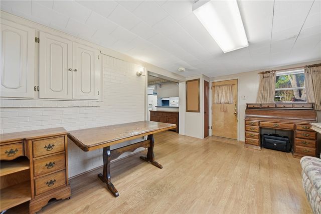 1006 Top Hill, Brenham, TX 77833