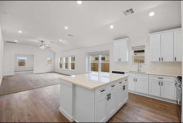 13210 Hayden Peak Drive, Iowa Colony, TX 77583