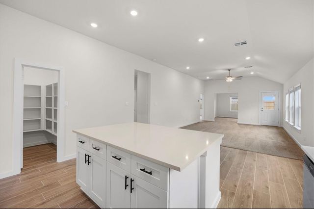 13210 Hayden Peak Drive, Iowa Colony, TX 77583