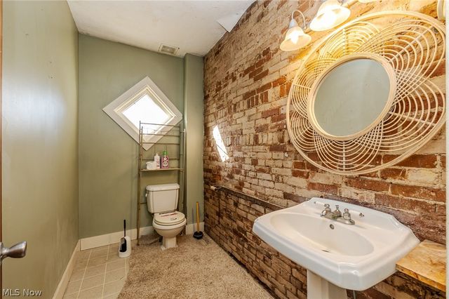 514 Reno Drive, Louisville, OH 44641