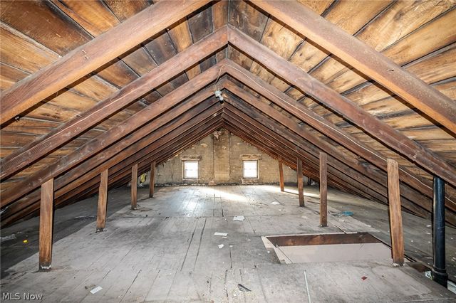 514 Reno Drive, Louisville, OH 44641