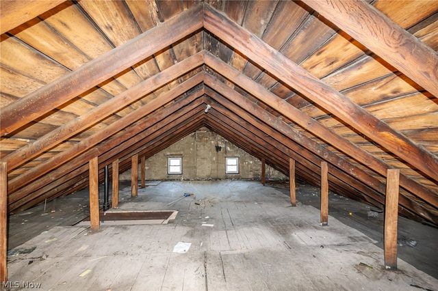 514 Reno Drive, Louisville, OH 44641