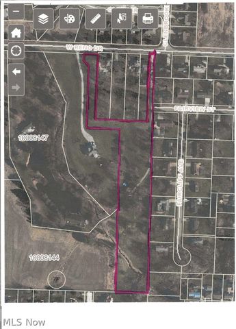 514 Reno Drive, Louisville, OH 44641